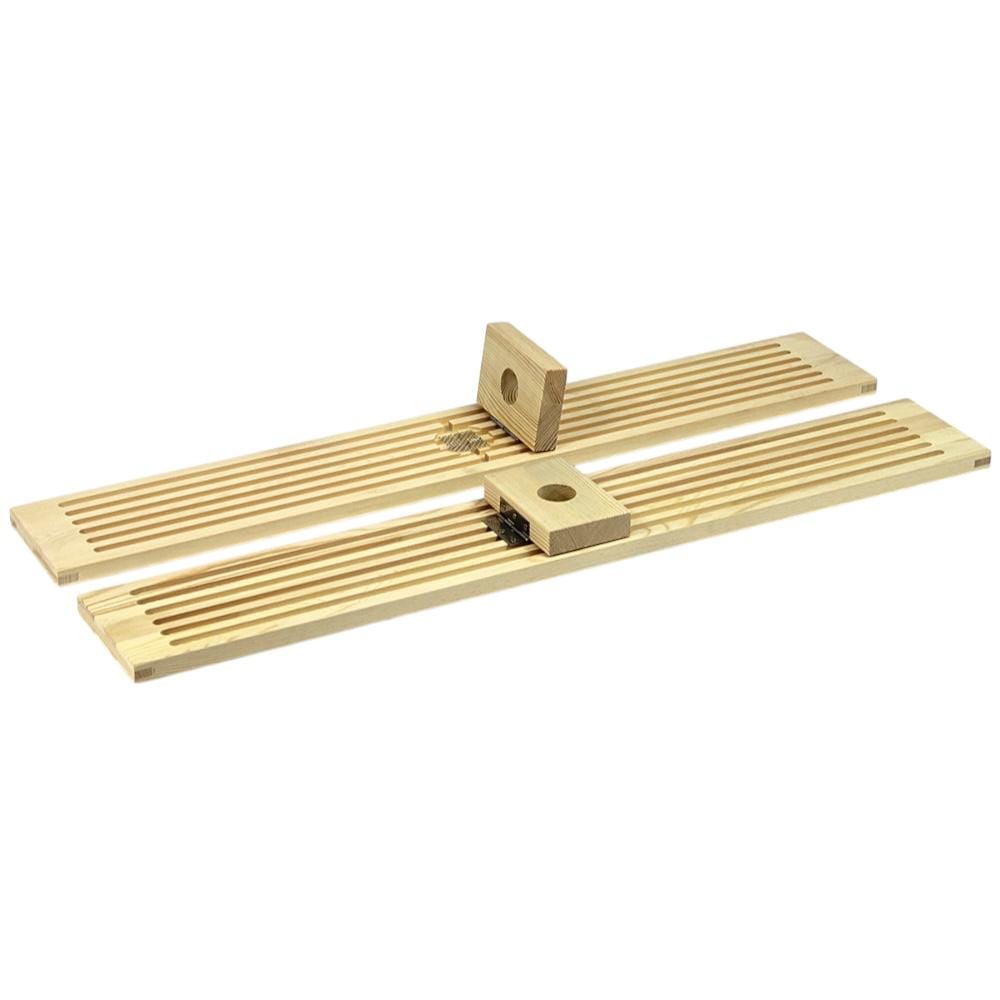 Klassische Rillenbretttränke aus Massivholz