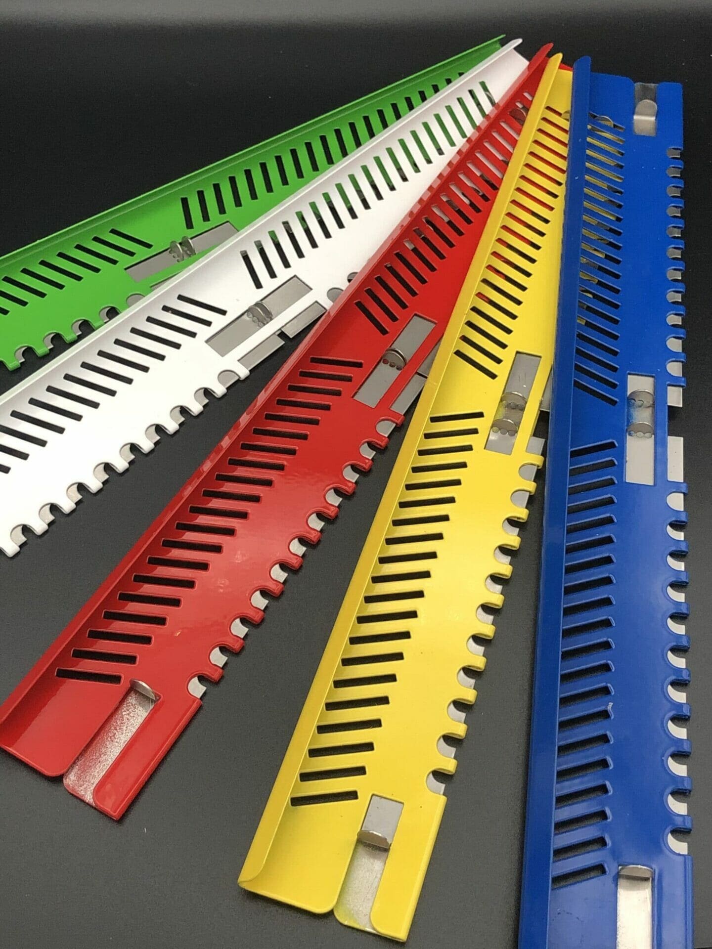 IMG_1353 Verstellbares Edelstahl Fluglochgitter